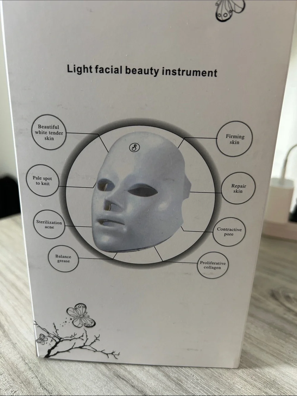 Light Facial Beauty Instrument LED Therapy Mask – White NIB